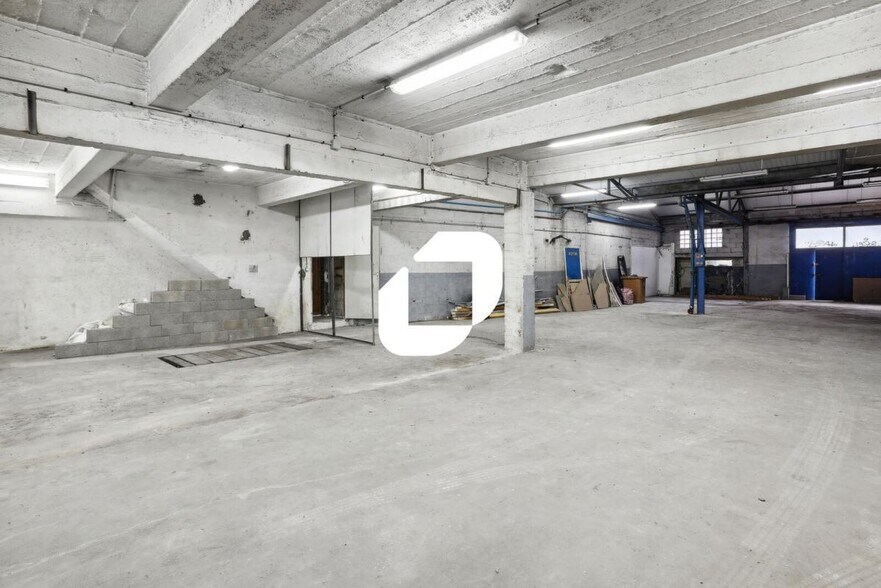 Flex dans Gentilly à louer - Photo du bâtiment - Image 1 de 4