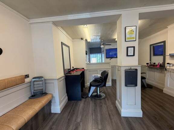 102A Newbottle St, Houghton Le Spring for sale - Interior Photo - Image 2 of 8