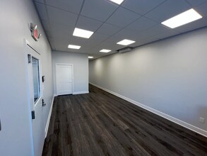 270 Jericho Tpke, Floral Park, NY for lease Interior Photo- Image 2 of 9