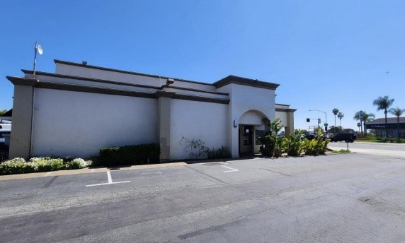 7398 Clairemont Mesa Blvd, San Diego, CA for lease - Building Photo - Image 2 of 4