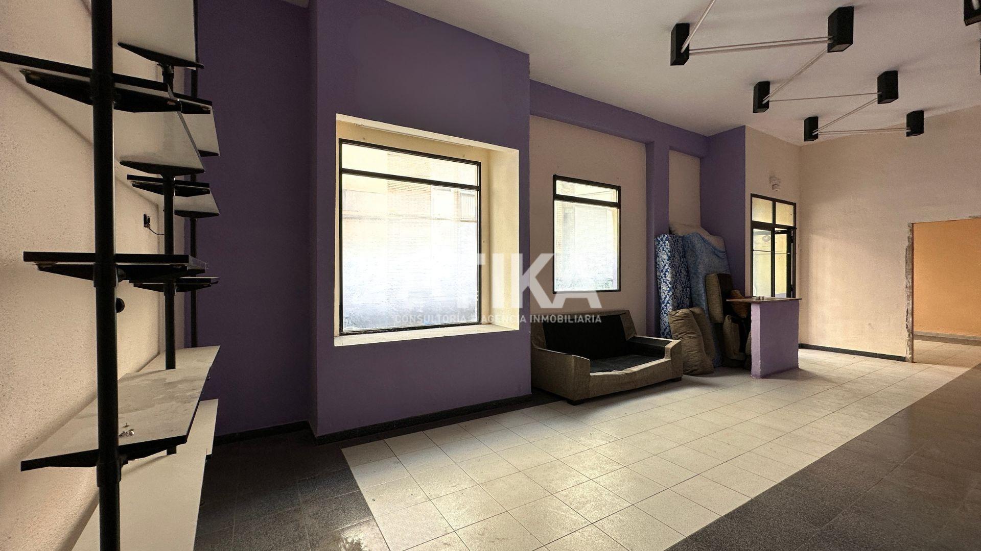 Retail in Ontinyent for sale Building Photo- Image 1 of 7