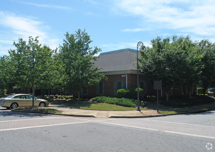 6610 McGinnis Ferry Rd, Duluth, GA à louer - Photo du bâtiment - Image 3 de 5