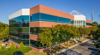 Plus de détails pour 2709 Blue Ridge Rd, Raleigh, NC - Bureau à louer