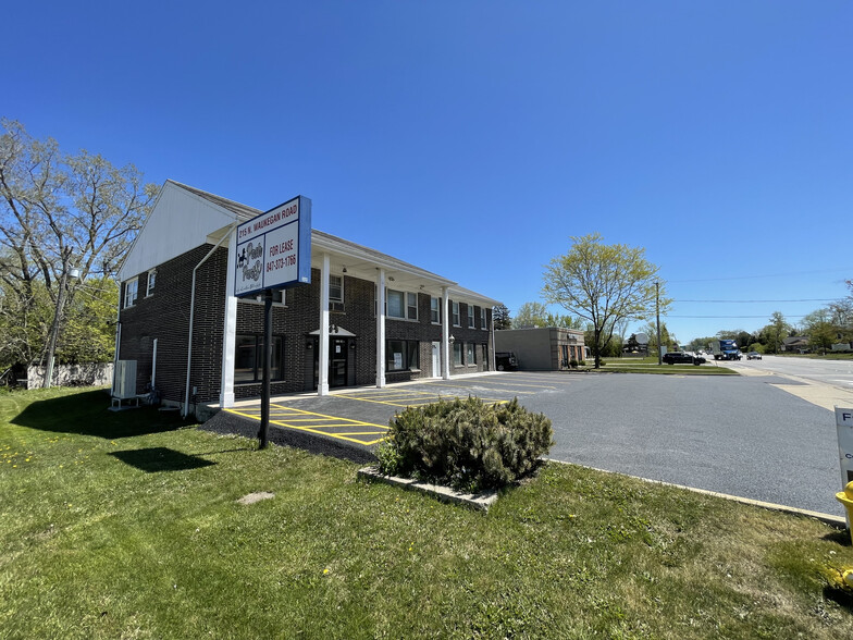 215 N Waukegan Rd, Lake Bluff, IL for sale - Building Photo - Image 1 of 57