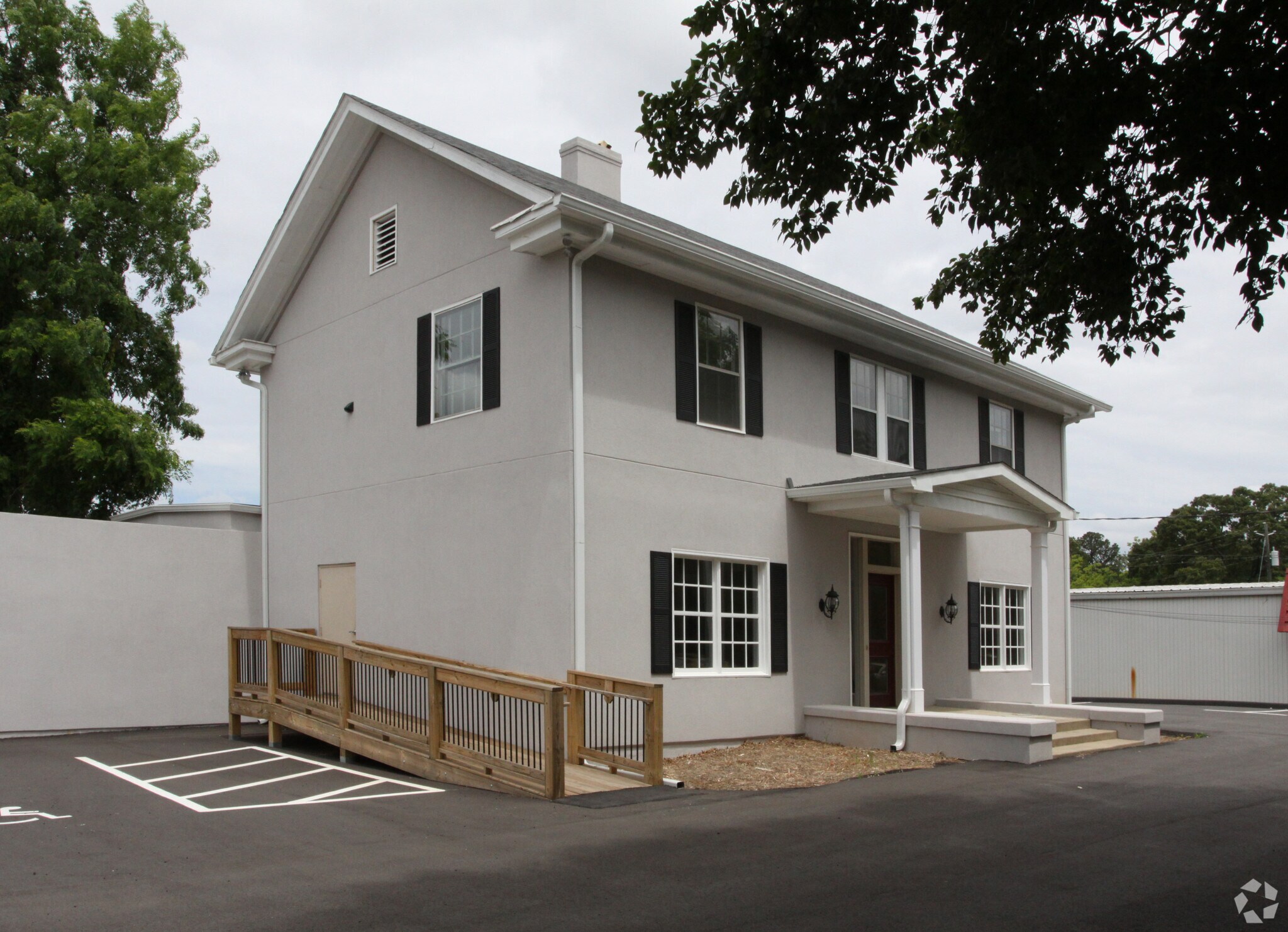 1001 Riverside Dr, Gainesville, GA à vendre Photo principale- Image 1 de 5