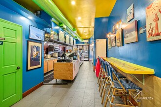 92-16 Rockaway Beach Blvd, Rockaway Beach, NY à louer Photo intérieure- Image 2 de 7