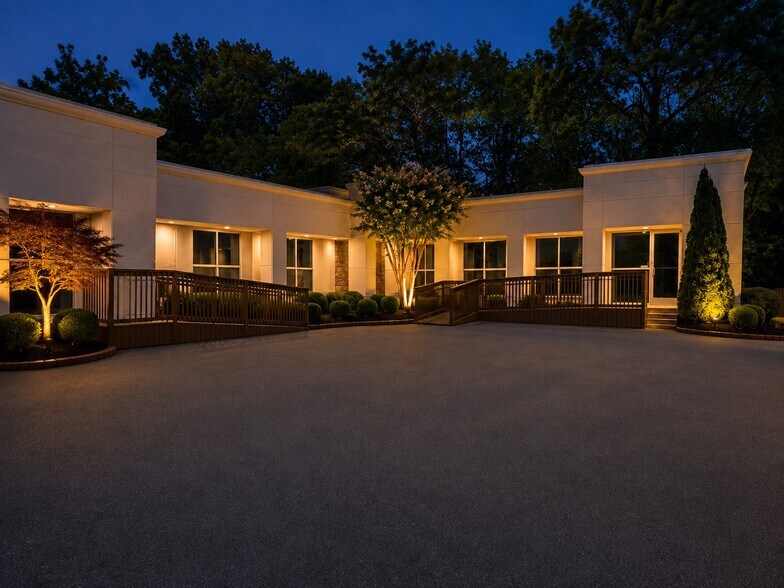 6000 Fisk Ave, Chattanooga, TN for sale - Building Photo - Image 1 of 24