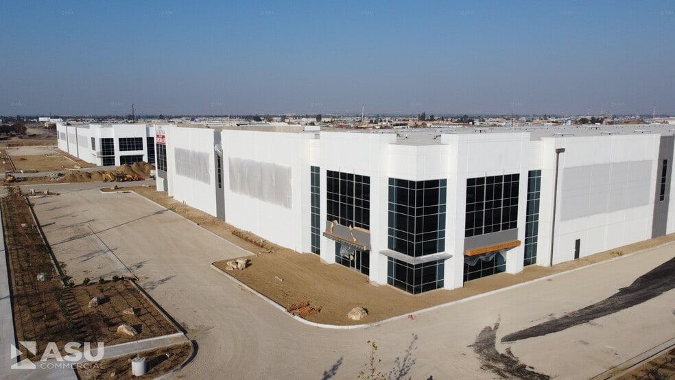 2152 Coffee Rd, Bakersfield, CA for lease - Building Photo - Image 3 of 21