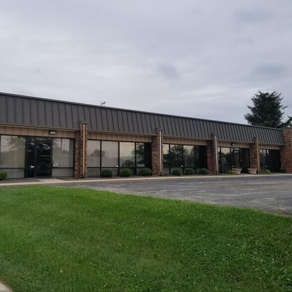 700-710 Pleasant Valley Dr, Springboro, OH for lease - Building Photo - Image 2 of 2