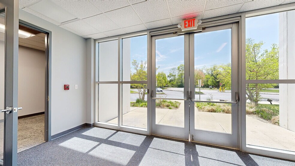 261 River Rd, Clifton, NJ à louer - Numérisation 3D de Matterport - Image 3 de 24