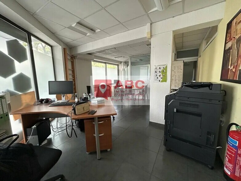 Bureau dans Montpellier à vendre - Photo du bâtiment - Image 1 de 12