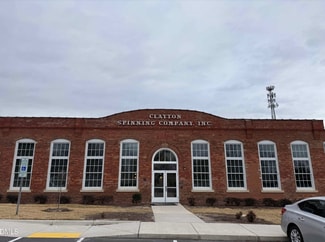 Plus de détails pour 190 Mill St, Clayton, NC - Commerce de détail à louer