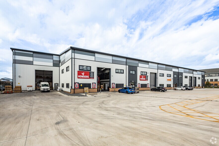 3 Westby Clos, Blackpool for lease - Building Photo - Image 1 of 2