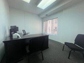 2555 Washington Rd, Pittsburgh, PA for lease Interior Photo- Image 2 of 9