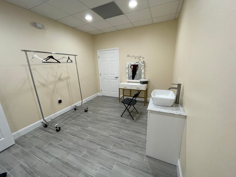 14100 US Highway 19 N, Clearwater, FL for lease - Interior Photo - Image 3 of 47