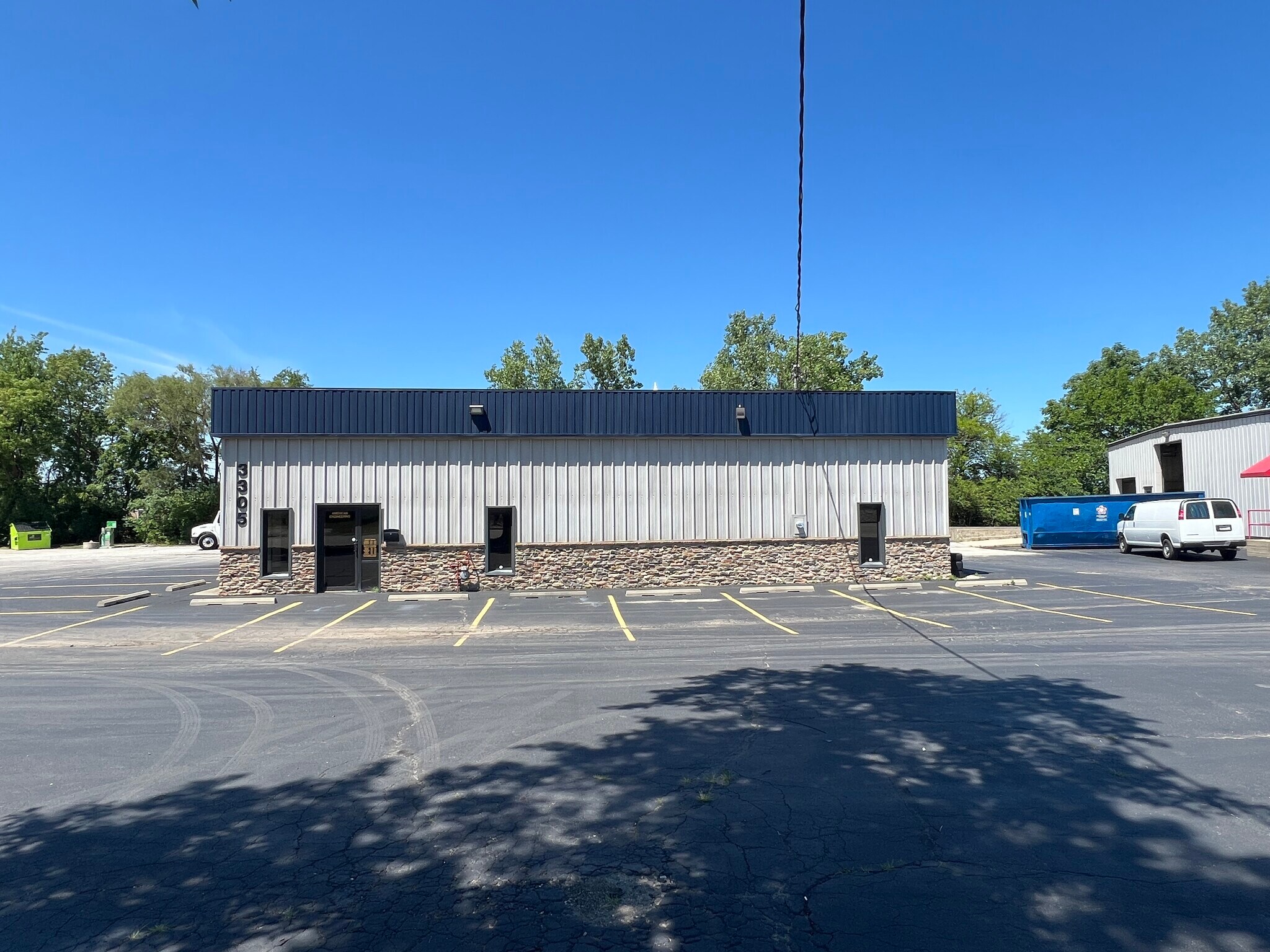 3305 E Washington Blvd, Fort Wayne, IN à louer Photo principale- Image 1 de 7