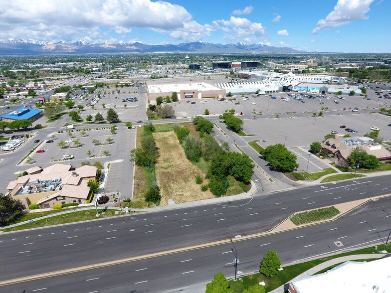 10510 S State St, Sandy, UT for sale - Aerial - Image 3 of 4