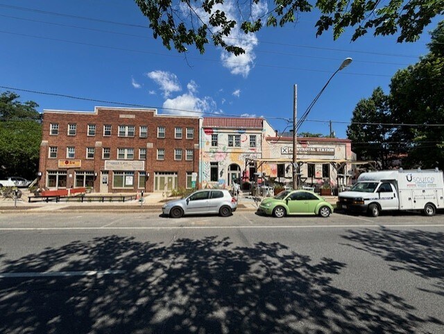 3305 Rhode Island Ave, Mount Rainier, MD à louer Photo du bâtiment- Image 1 de 12