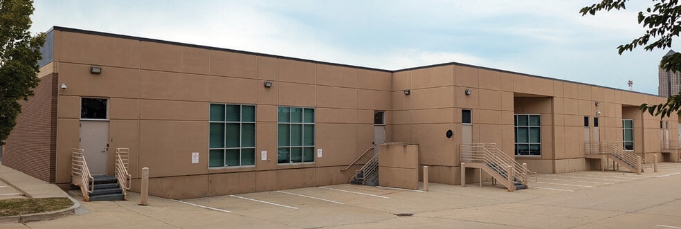 535 SW 7th St, Des Moines, IA for lease - Building Photo - Image 3 of 7