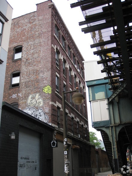 440 Broadway, Brooklyn, NY for sale - Building Photo - Image 1 of 3