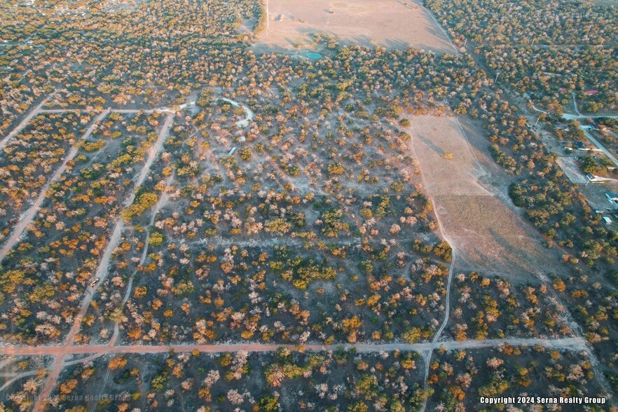 10382 W FM 476, Poteet, TX à vendre - Photo du bâtiment - Image 3 de 26