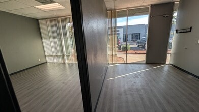 1817 S Horne, Mesa, AZ for lease Interior Photo- Image 2 of 3