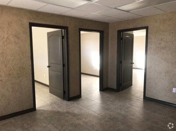 1212 E County Road 140, Midland, TX for sale - Interior Photo - Image 2 of 3