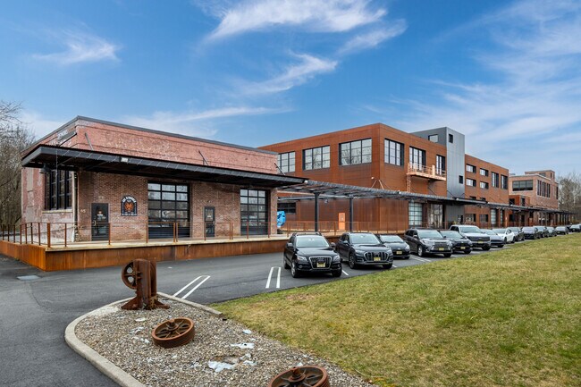 Plus de détails pour 4 E Frederick Pl, Cedar Knolls, NJ - Bureau à louer