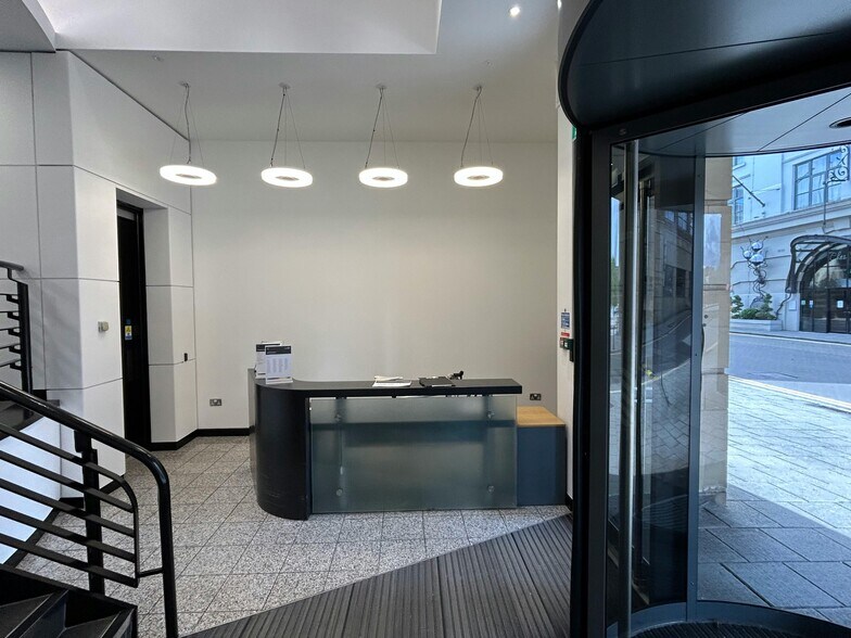 1 Sandgate, Newcastle Upon Tyne for lease - Building Photo - Image 2 of 16