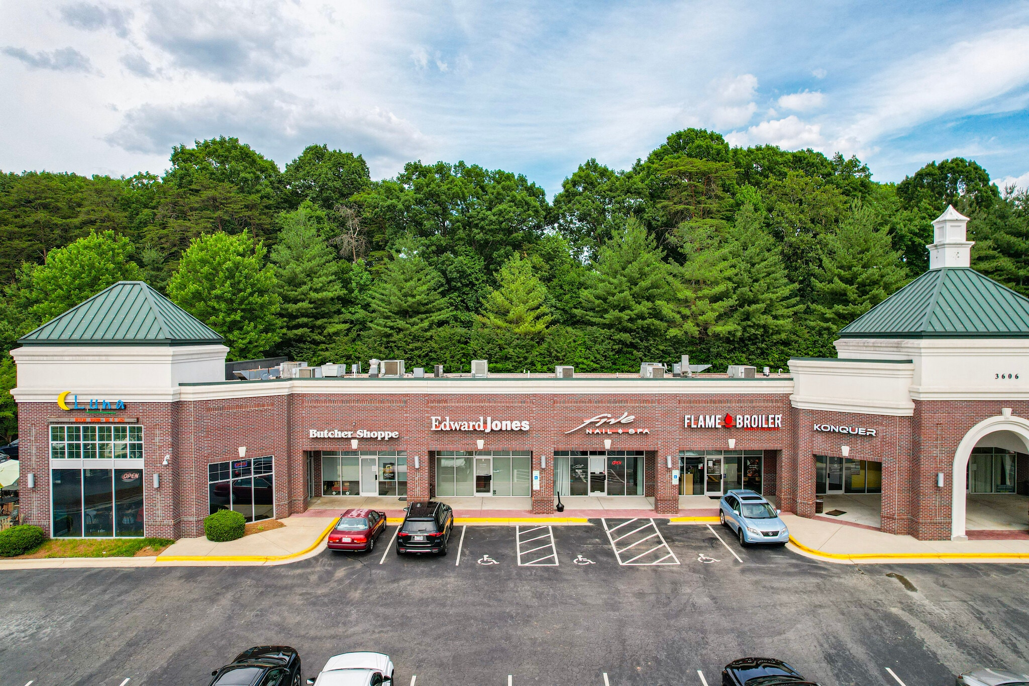 3606 N Elm St, Greensboro, NC for lease Primary Photo- Image 1 of 10