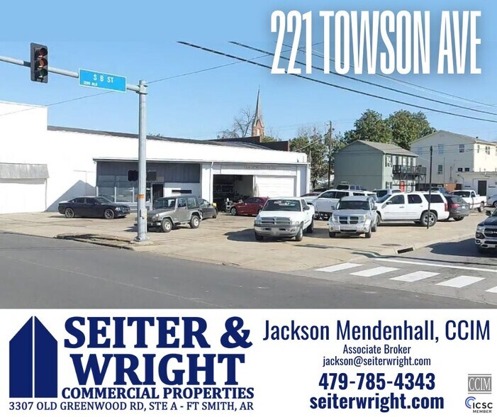221 Towson Ave, Fort Smith, AR à louer - Photo du bâtiment - Image 2 de 2