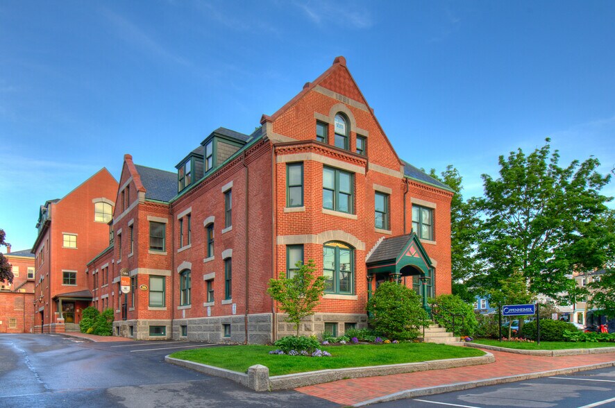 30 Penhallow St, Portsmouth, NH à louer - Photo du bâtiment - Image 2 de 2