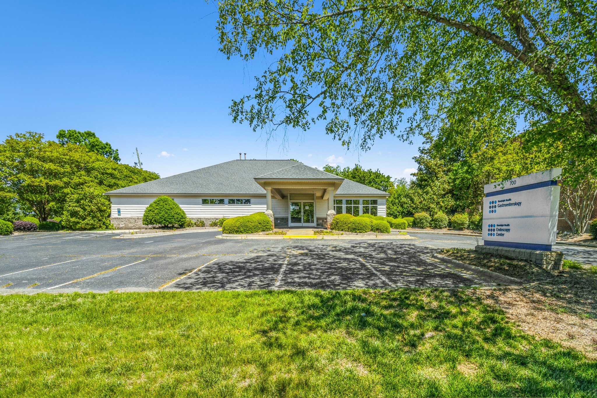 700 Sunset Ave, Asheboro, NC for lease Building Photo- Image 1 of 16