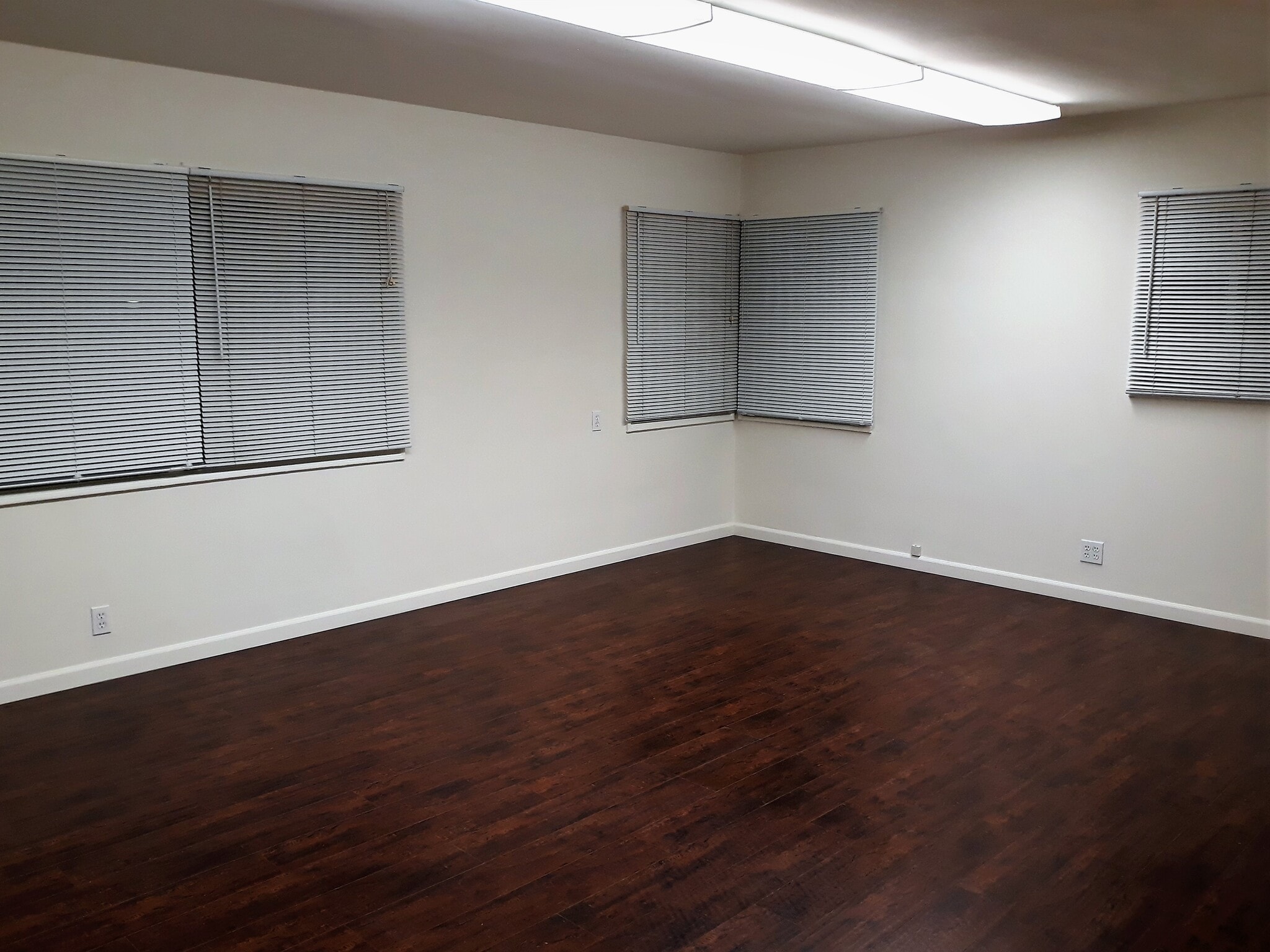 1511 Pontius Ave, Los Angeles, CA for lease Building Photo- Image 1 of 11