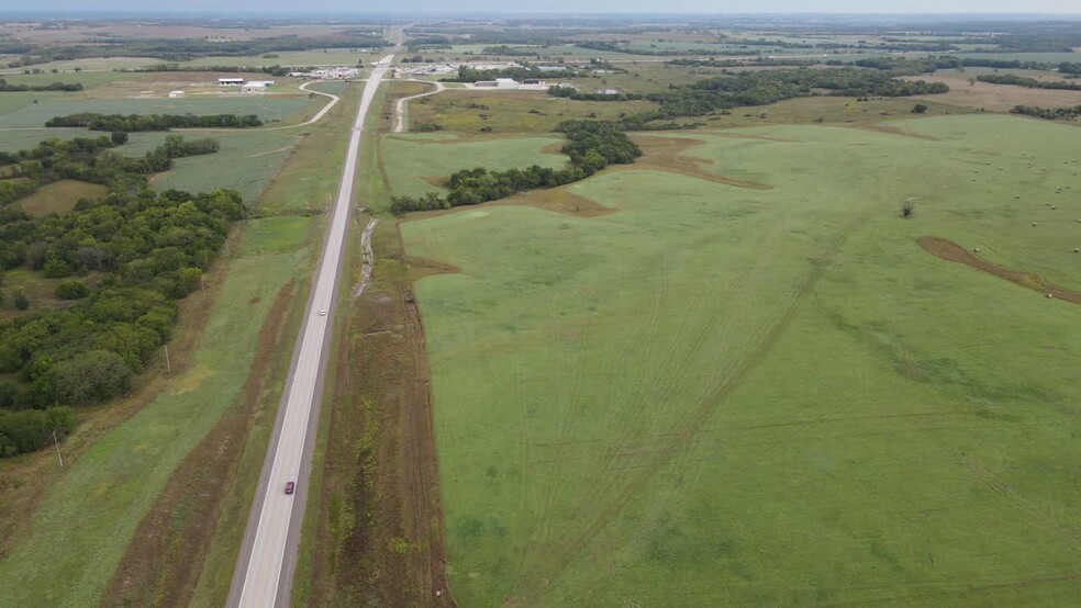 0 US 75 Highway, Lebo, KS à vendre - Vidéo sur l’inscription commerciale - Image 2 de 6