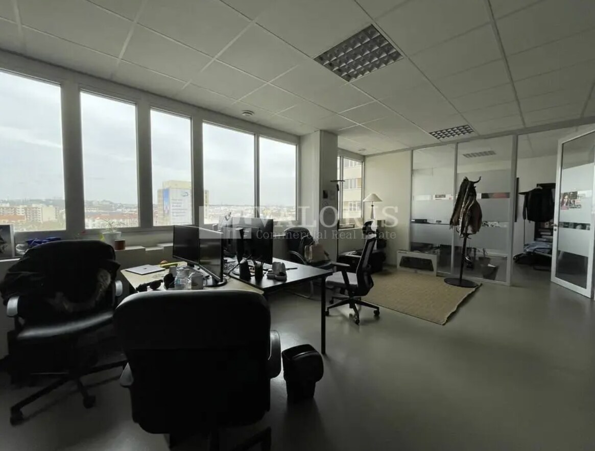 Office in Lyon for lease Interior Photo- Image 1 of 11