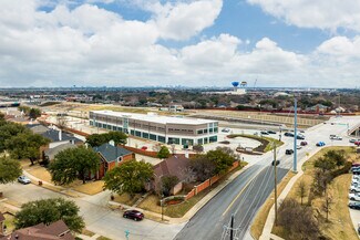 Plus de détails pour 1601 E Trinity Mills Rd, Carrollton, TX - Commerce de détail à louer