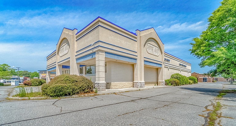 7912 Halprin Dr, Norfolk, VA à vendre - Photo du bâtiment - Image 2 de 3