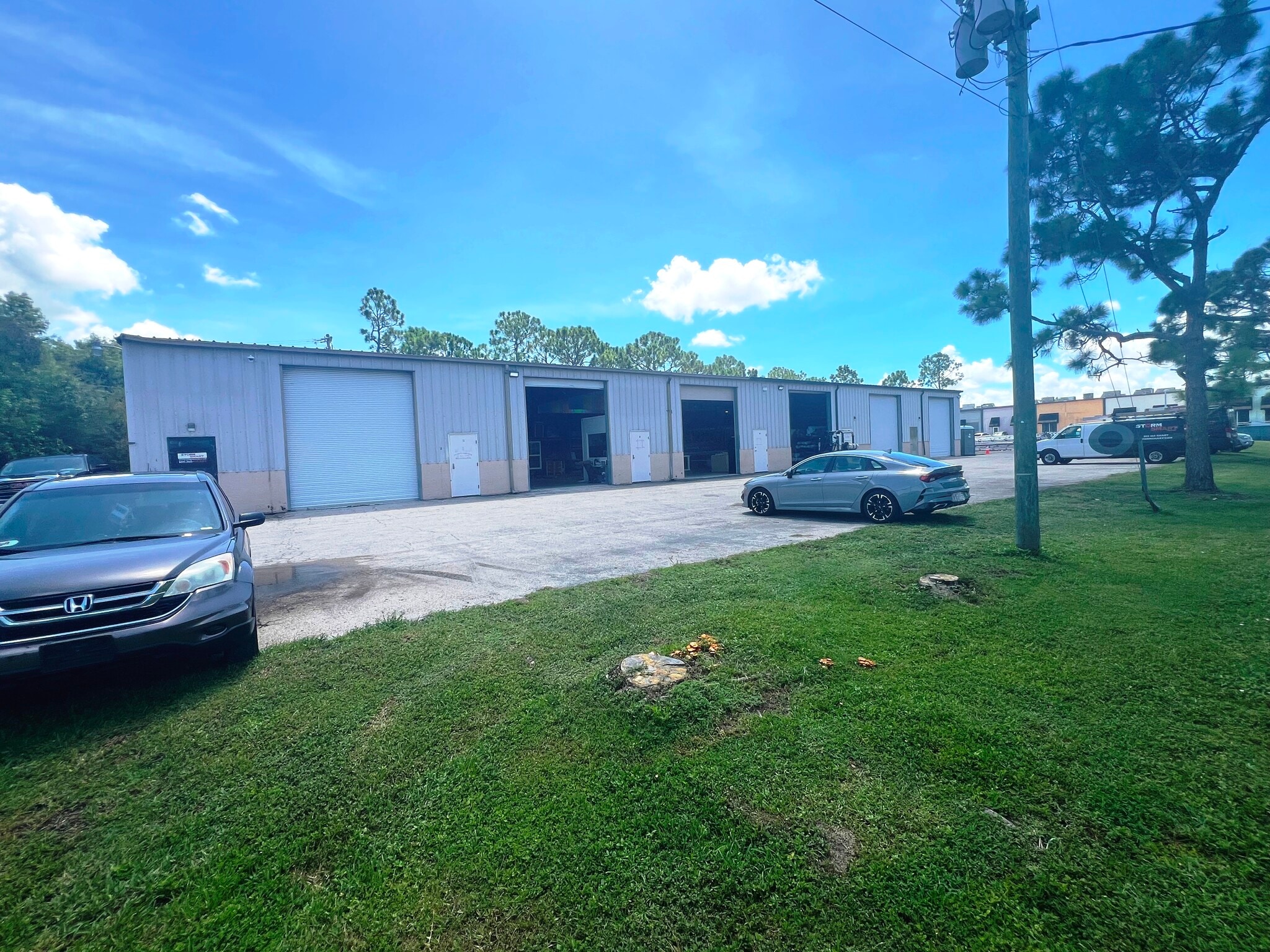 6120 Idlewild St, Fort Myers, FL for lease Building Photo- Image 1 of 4