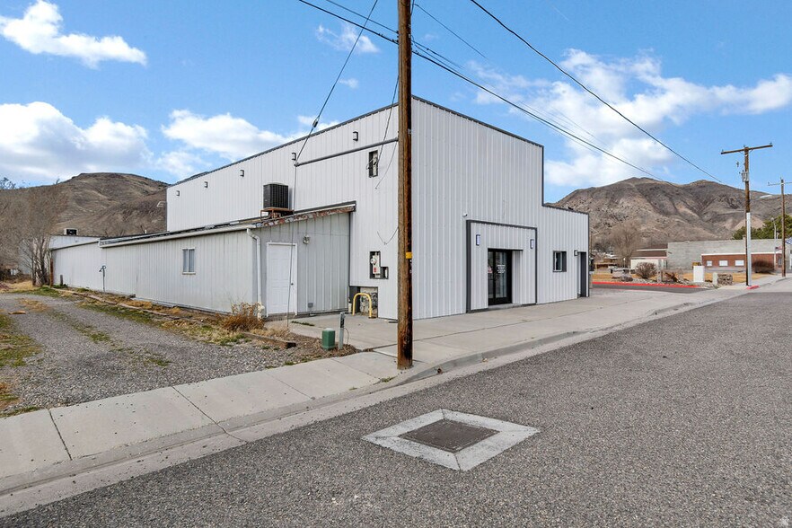 46 S Center St, Elsinore, UT à vendre - Photo du bâtiment - Image 3 de 55