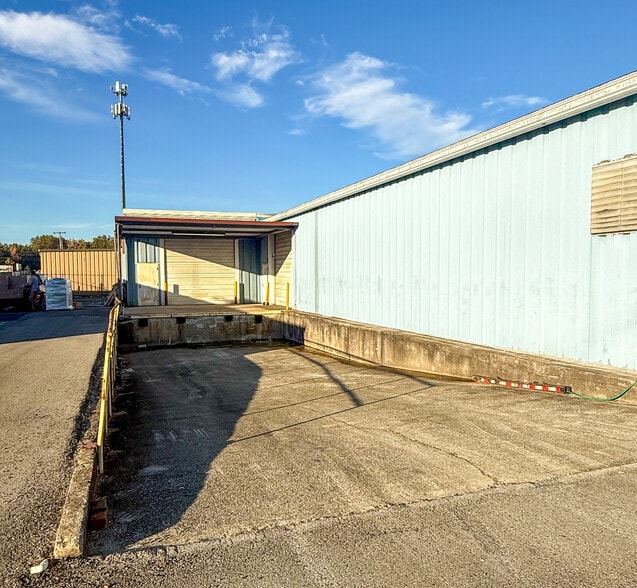 1307 Putman Dr NW, Huntsville, AL for lease - Building Photo - Image 2 of 7