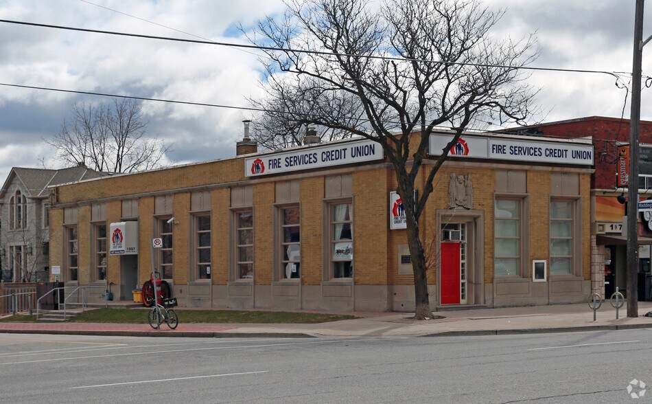 1997 Avenue Rd, Toronto, ON à vendre - Photo principale - Image 1 de 1