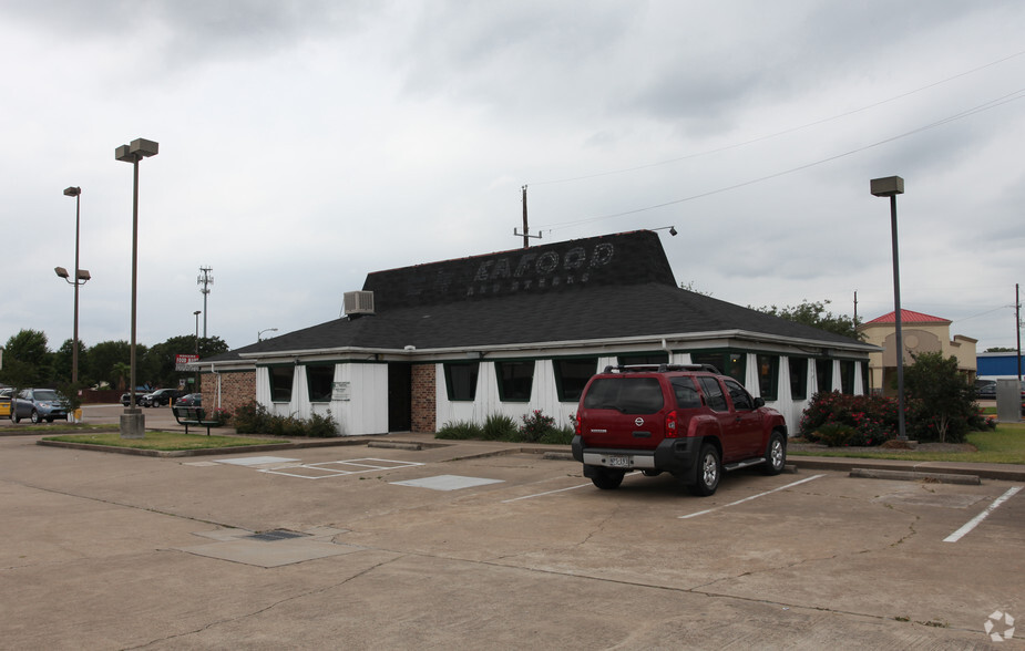 11265 Huffmeister Rd, Cypress, TX for lease - Primary Photo - Image 1 of 2