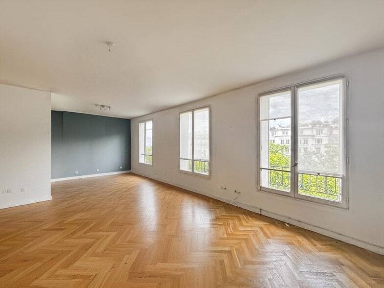 5 Avenue De La Grande Armée, Paris for lease - Interior Photo - Image 2 of 8