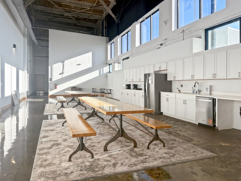 500 S Main St, Mooresville, NC à louer - Photo du bâtiment - Image 3 de 16