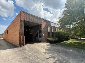 More details for 135 Martin Ln, Elk Grove Village, IL - Industrial for Sale