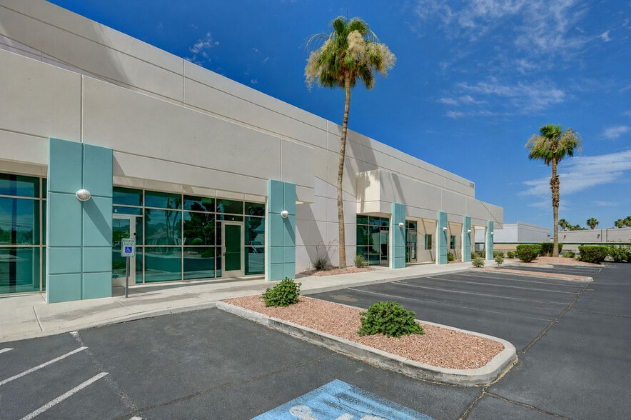 3068 E Sunset Rd, Las Vegas, NV for sale - Building Photo - Image 2 of 34
