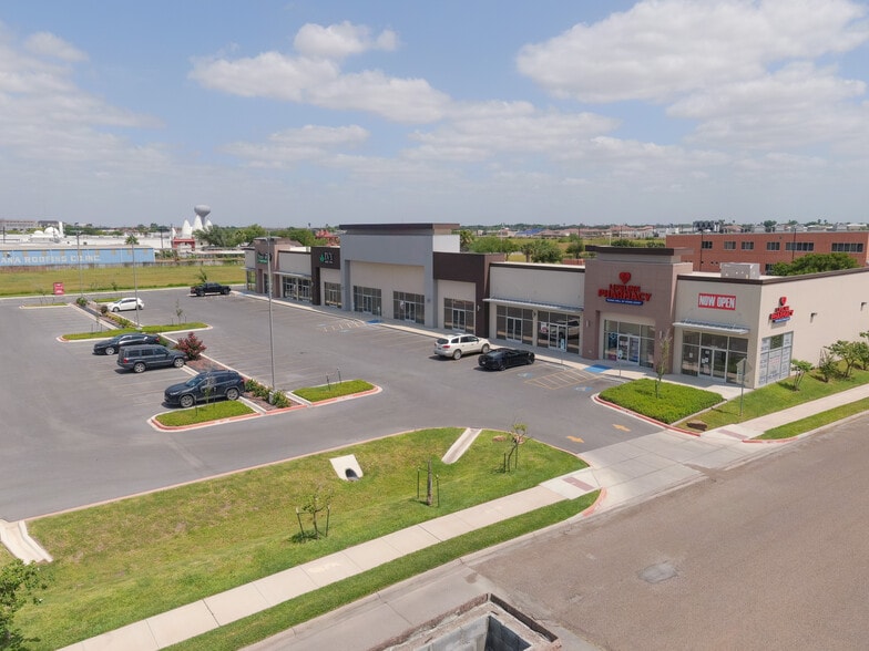 2500 W Trenton Rd, Edinburg, TX à louer - Photo du bâtiment - Image 3 de 6