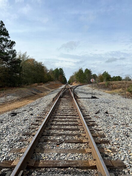 341 Golden Isles Pkwy, Mc Rae Helena, GA à vendre - Photo du bâtiment - Image 2 de 9