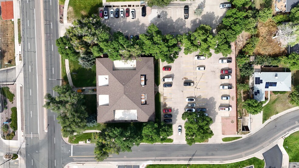 12189 W 64th Ave, Arvada, CO à vendre - Photo du bâtiment - Image 2 de 7